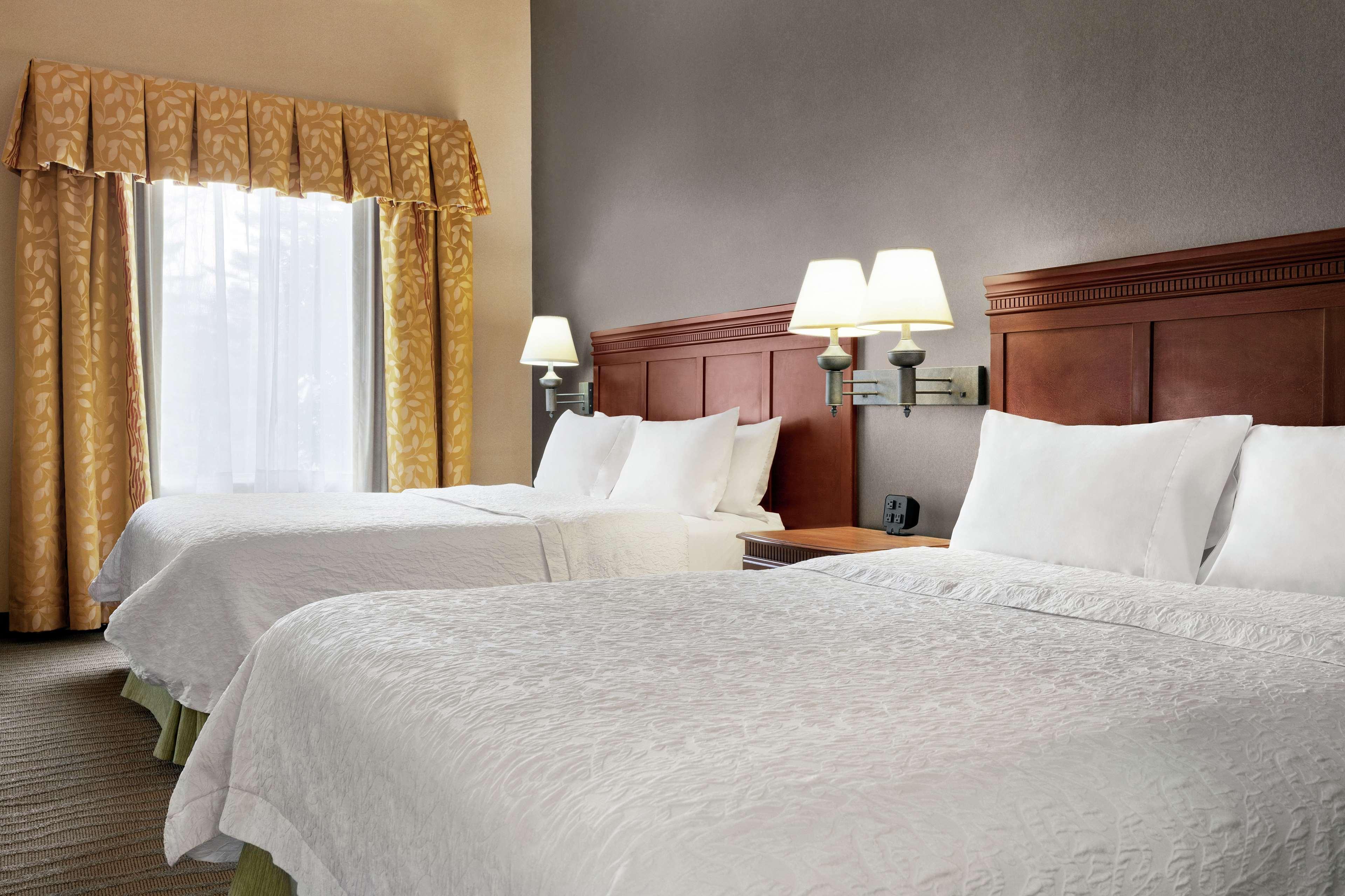Hampton Inn & Suites Poughkeepsie Spackenkill Eksteriør bilde