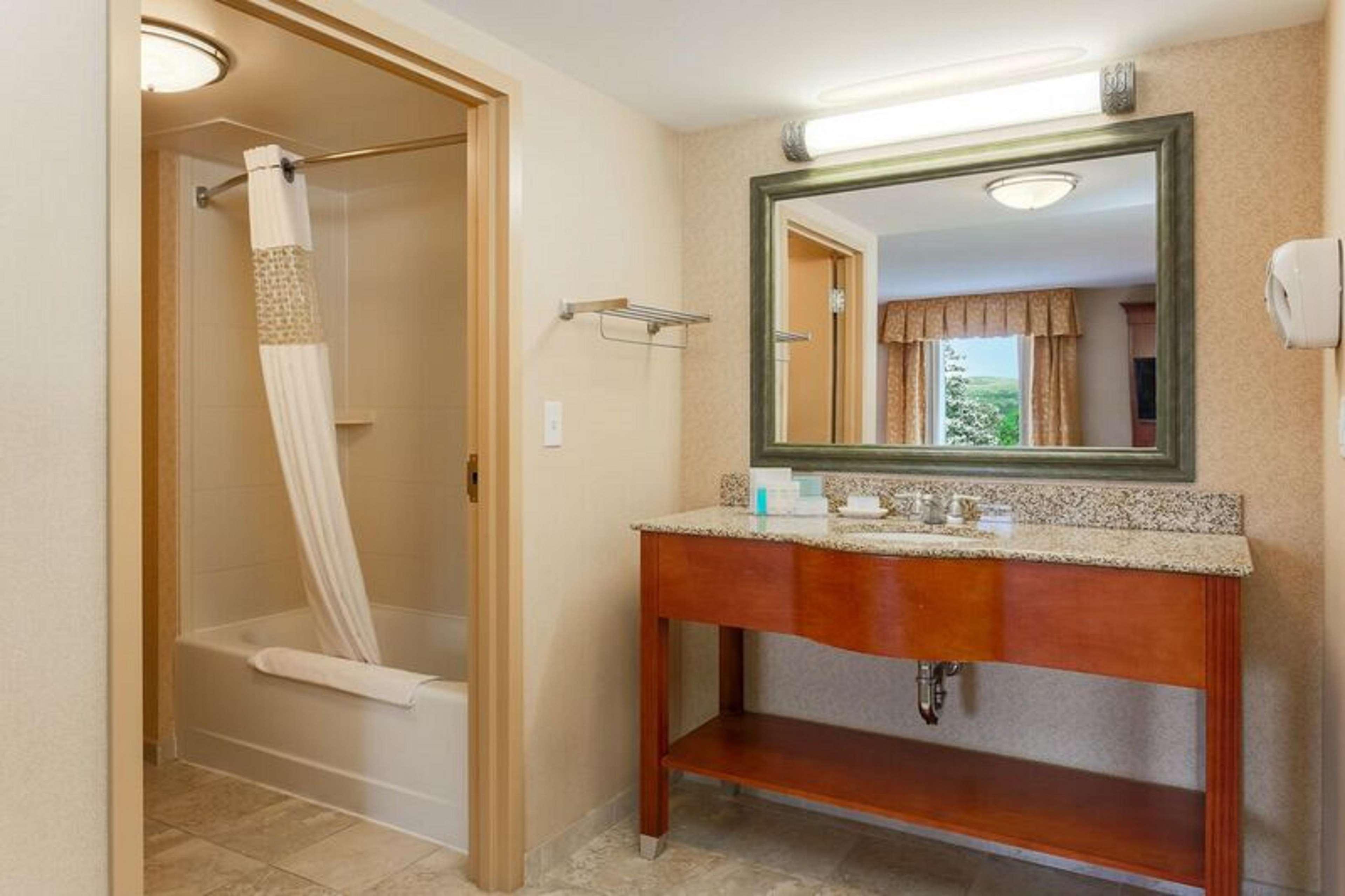 Hampton Inn & Suites Poughkeepsie Spackenkill Eksteriør bilde