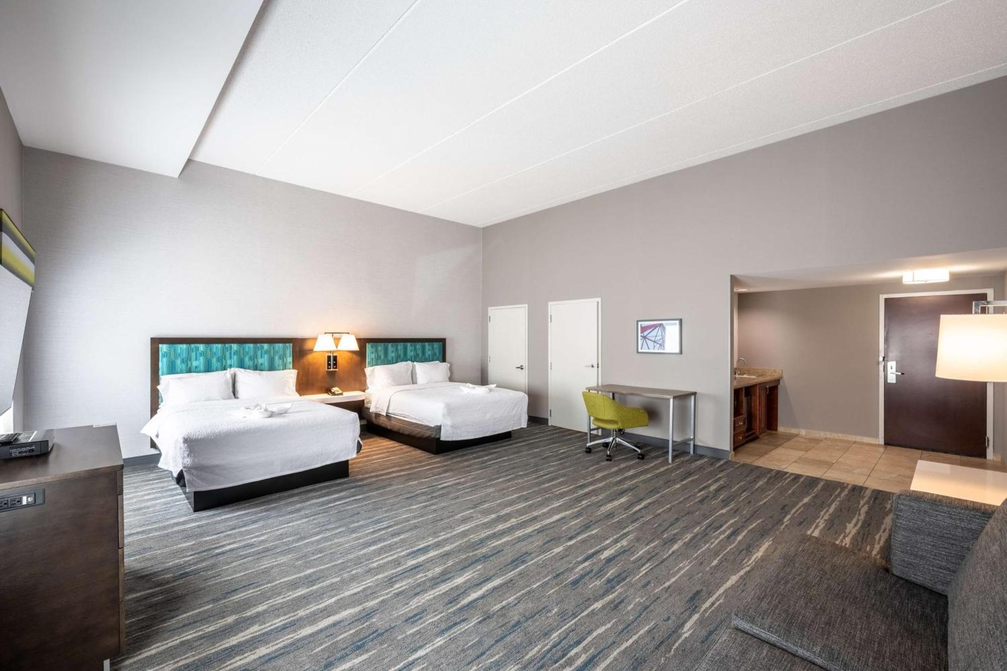 Hampton Inn & Suites Poughkeepsie Spackenkill Eksteriør bilde