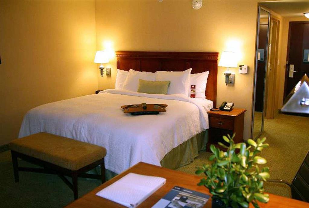 Hampton Inn & Suites Poughkeepsie Spackenkill Rom bilde